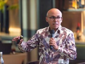 Profil Dirgayuza, Asisten presiden bidang Komunikasi Analis Kebijakan